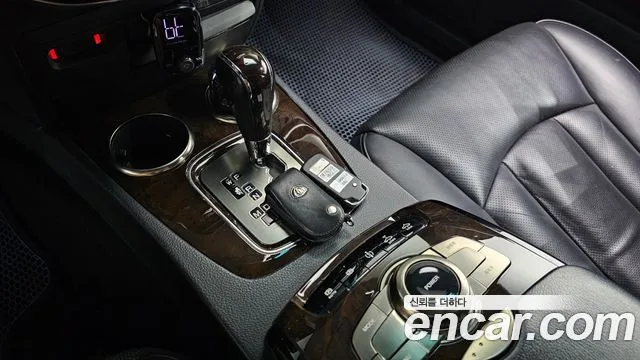 KG모빌리티(쌍용) 뉴체어맨 W