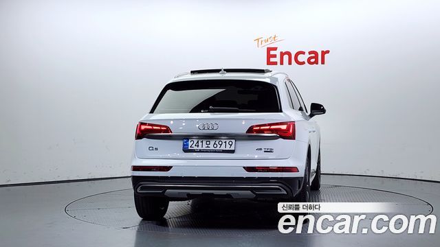 아우디 Q5 (FY)