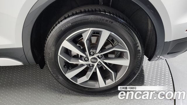아우디 Q5 (FY)