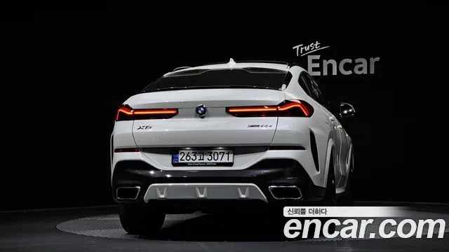 BMW X6 (G06)