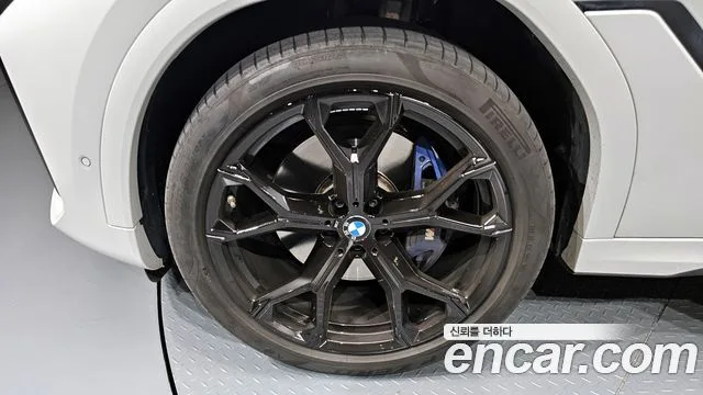 BMW X6 (G06)