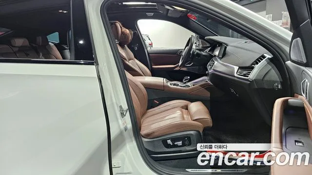BMW X6 (G06)