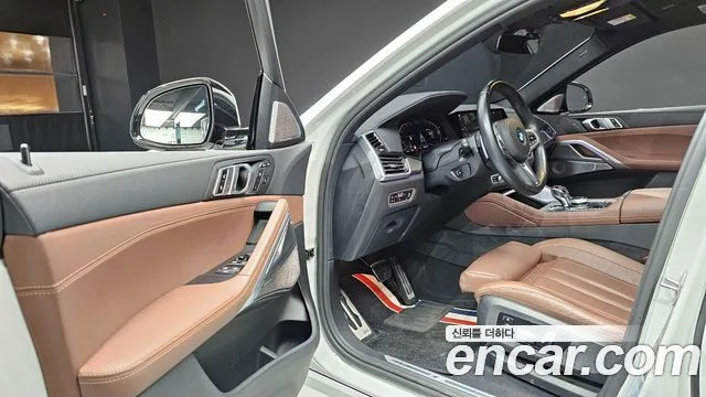 BMW X6 (G06)