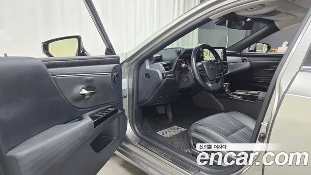 렉서스 ES300h 7세대
