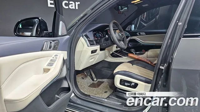 BMW X7 (G07)