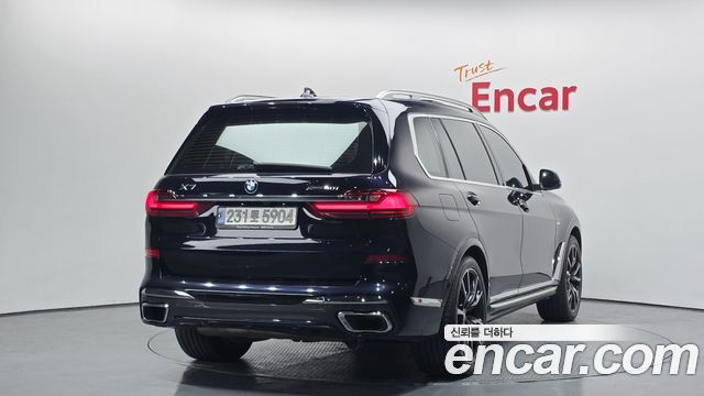 BMW X7 (G07)
