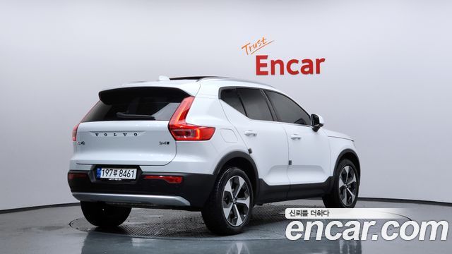 볼보 XC40