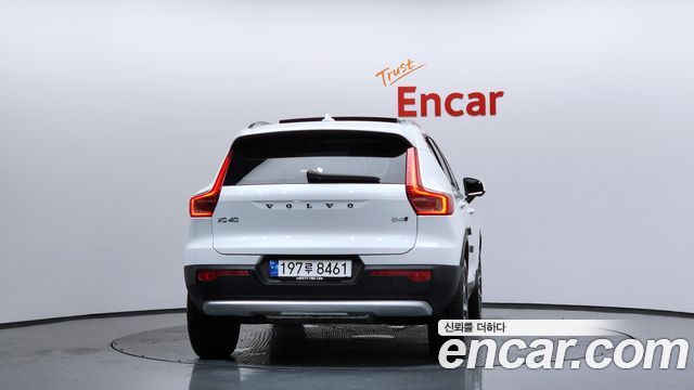 볼보 XC40