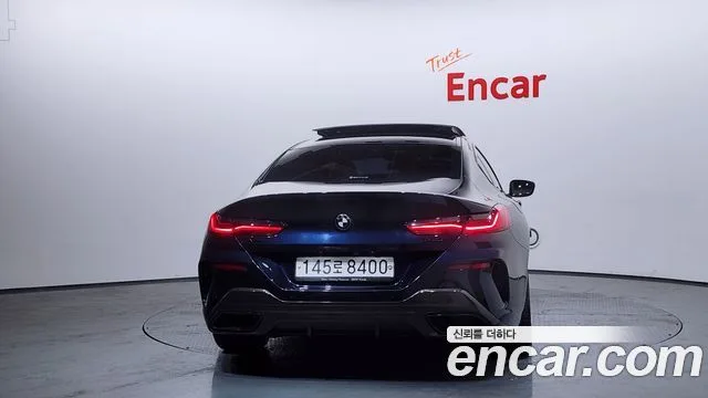 BMW 8시리즈 (G15)