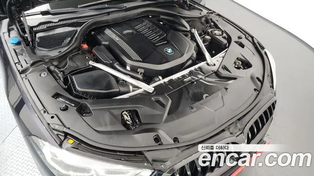 BMW 8시리즈 (G15)