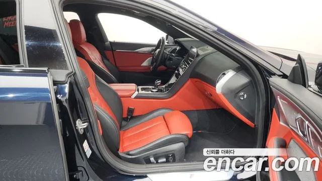 BMW 8시리즈 (G15)