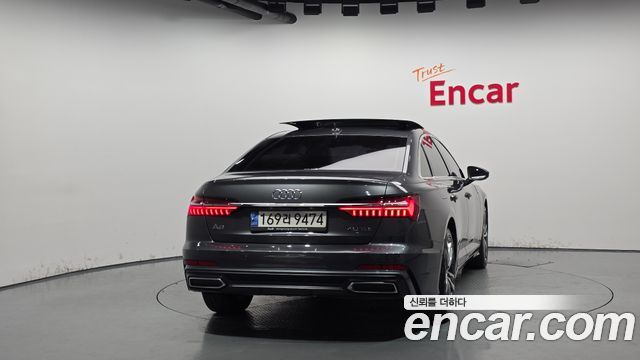 아우디 A6 (C8)