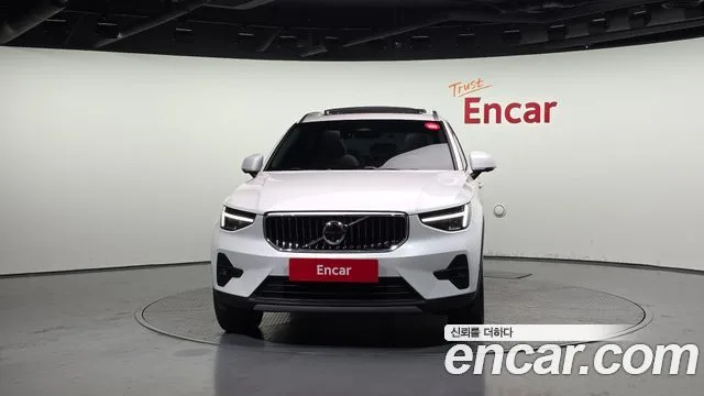 볼보 XC40