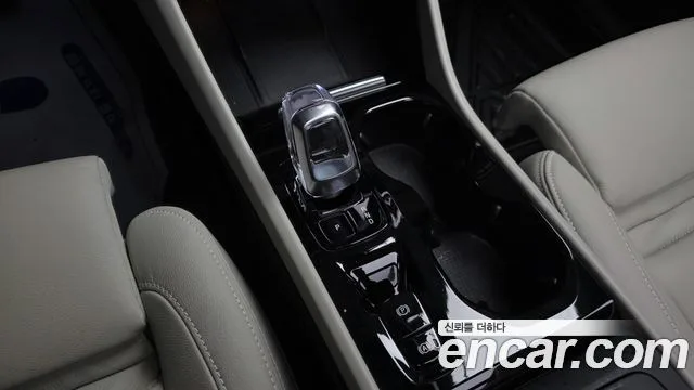볼보 XC40