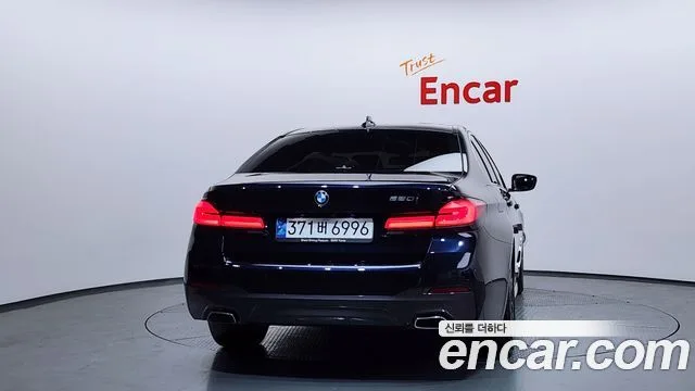 BMW 5??? (G30)