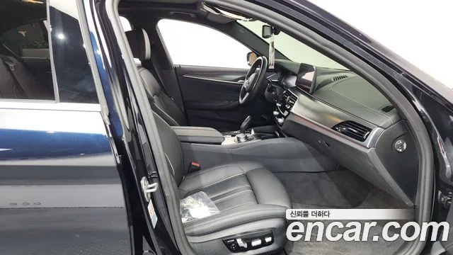 BMW 5??? (G30)