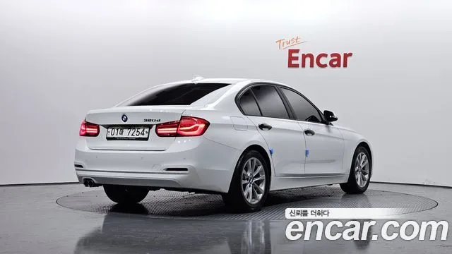 BMW 3시리즈 (F30)