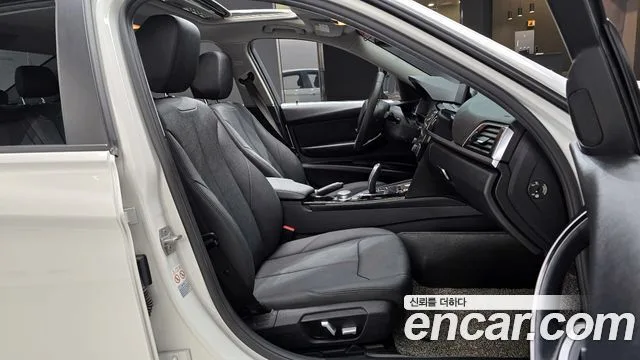 BMW 3시리즈 (F30)