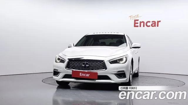 인피니티 Q50