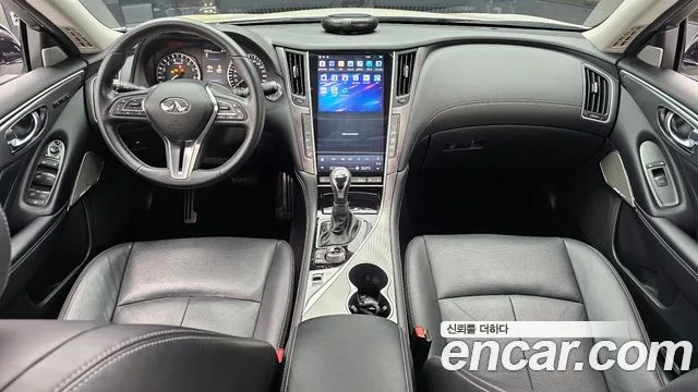 인피니티 Q50