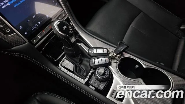 인피니티 Q50