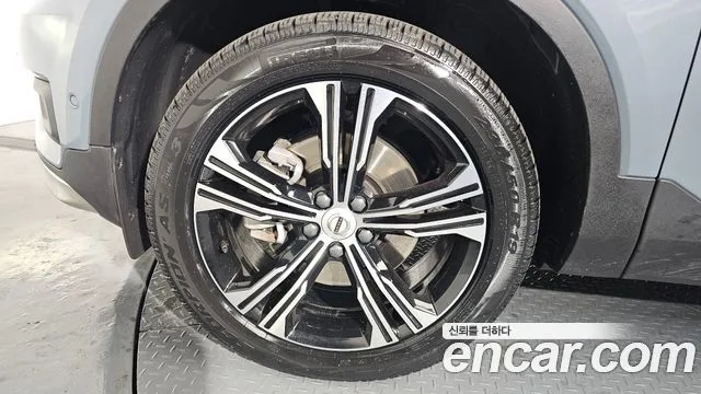 볼보 XC40