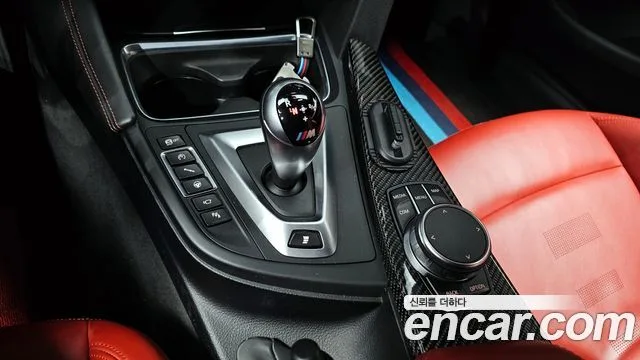 BMW M4 (F82)