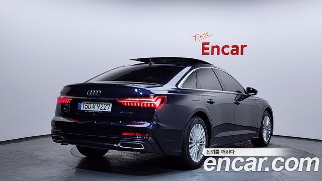 아우디 A6 (C8)