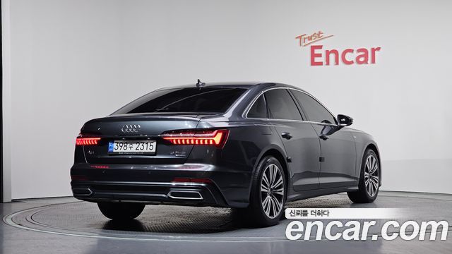 아우디 A6 (C8)