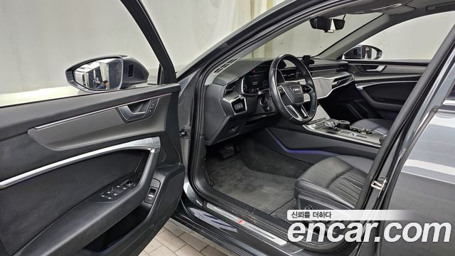 아우디 A6 (C8)