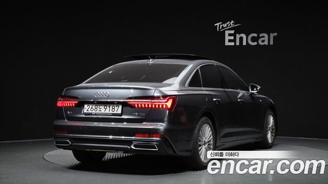 아우디 A6 (C8)
