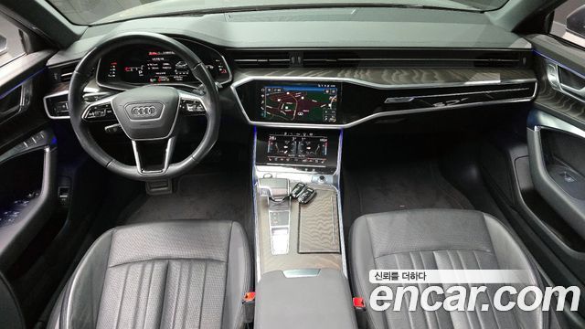 아우디 A6 (C8)
