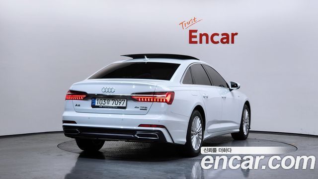 아우디 A6 (C8)