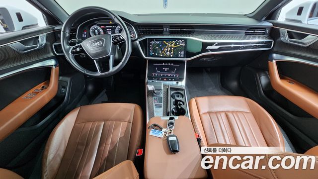 아우디 A6 (C8)