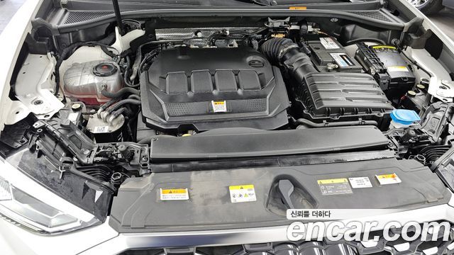 아우디 Q3 (F3)