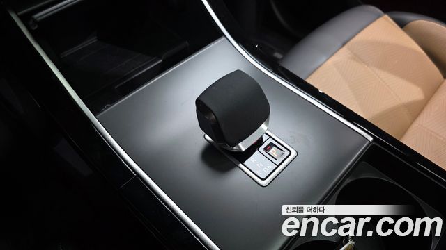 랜드로버 레인지로버 벨라