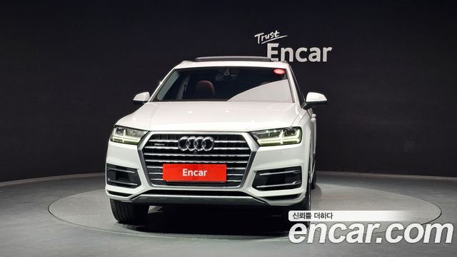 아우디 Q7 (4M)