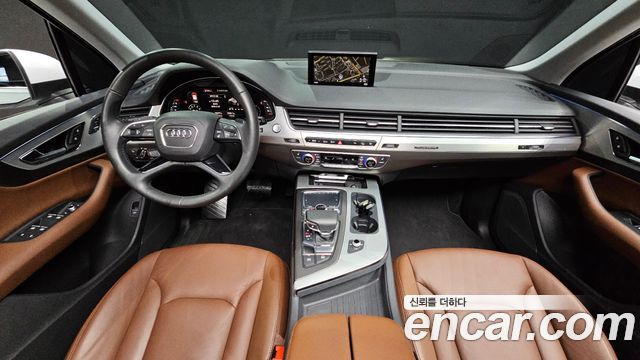 아우디 Q7 (4M)