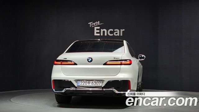 BMW 7시리즈 (G70)