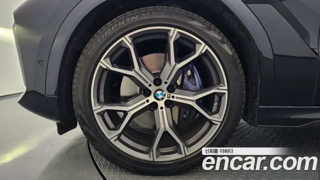 BMW X6 (G06)