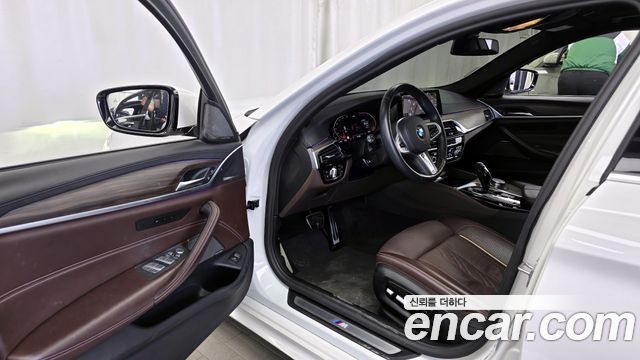 BMW 5시리즈 (G30)