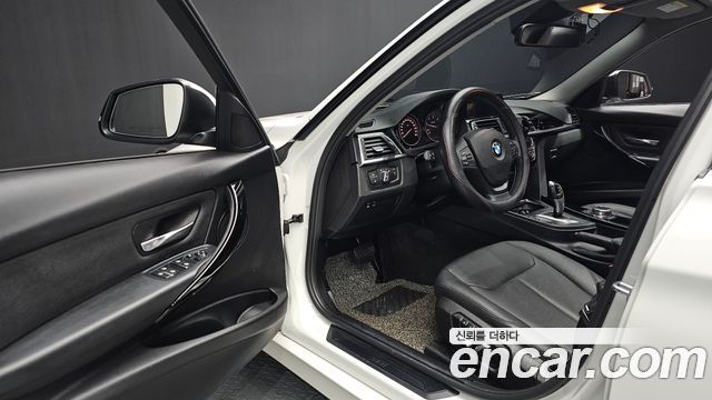 BMW 3시리즈 (F30)