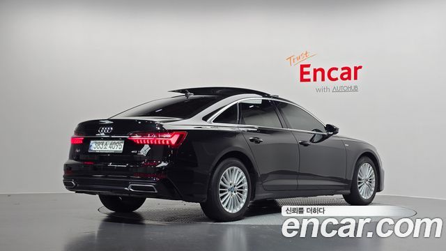 아우디 A6 (C8)