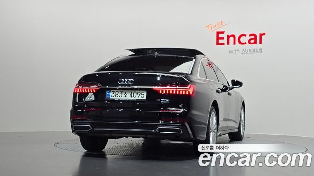 아우디 A6 (C8)